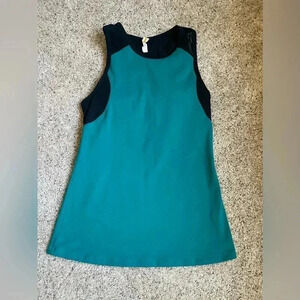 Lucy size small sleeveless work out top with built in bra with removable pads